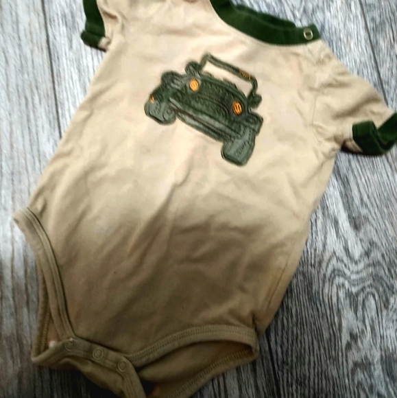 Two 9M Outfits- Construction Hoodie/Forest Green set. MOST ITEMS NWOT! - Picture 12 of 13